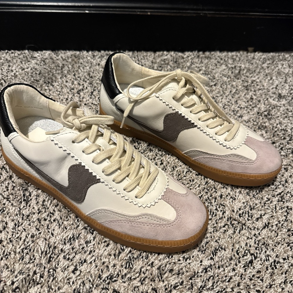 Dolce Vita Notice sneaker, sz. 8